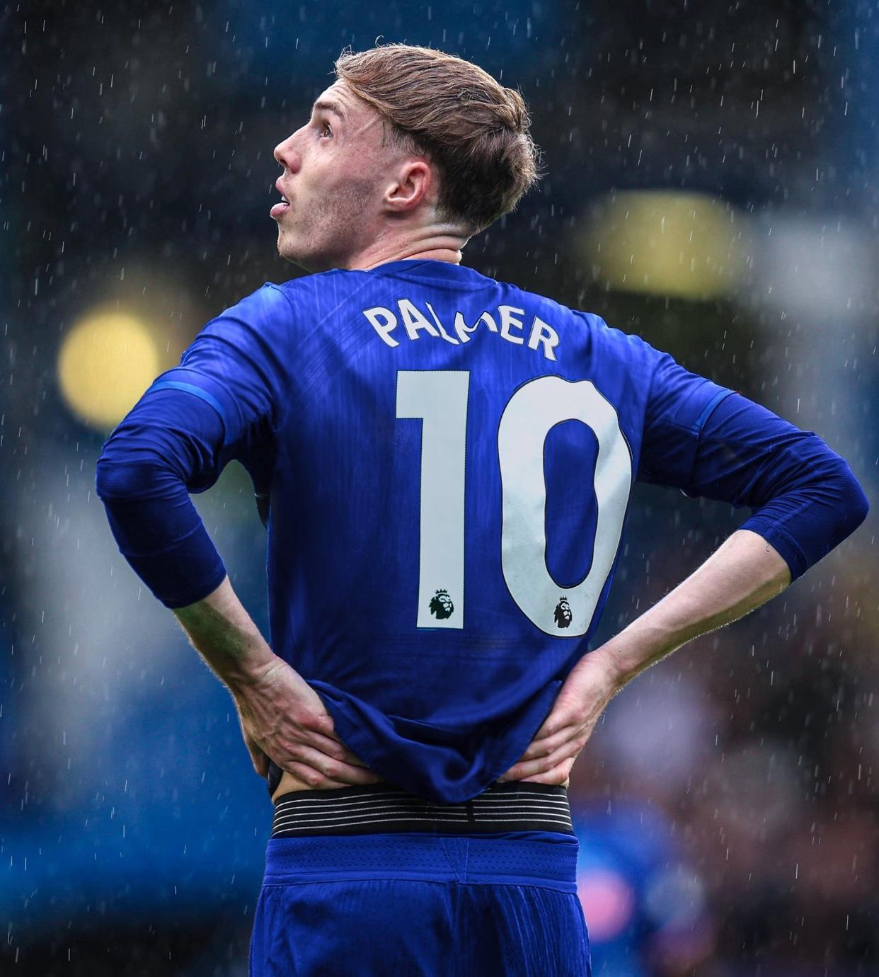 切尔西老将表现稳定，经验传承有成效