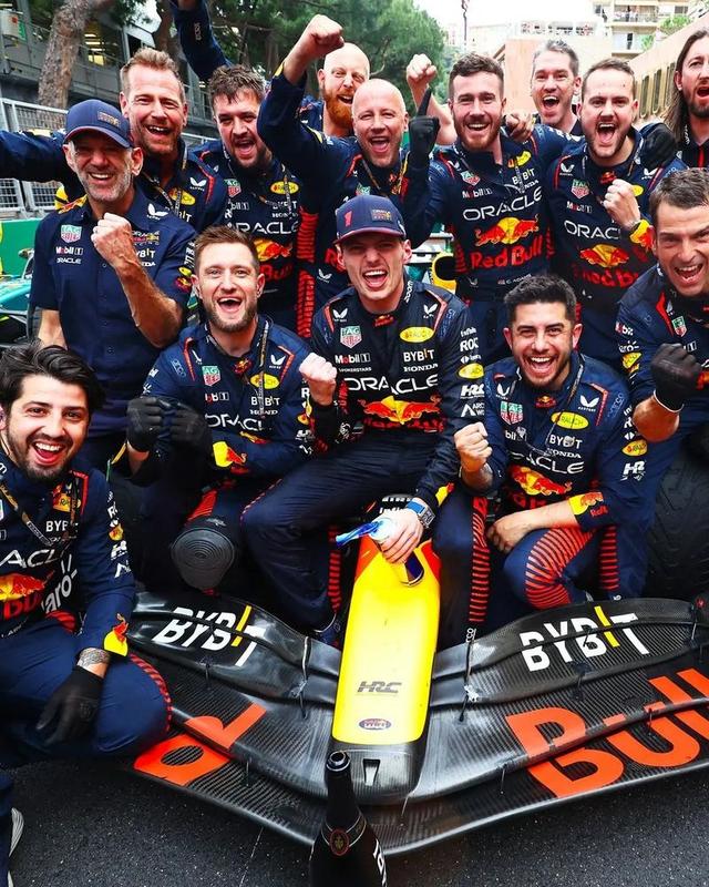 关于雷诺车队力克索伯车队，维斯塔潘扛起全队的信息