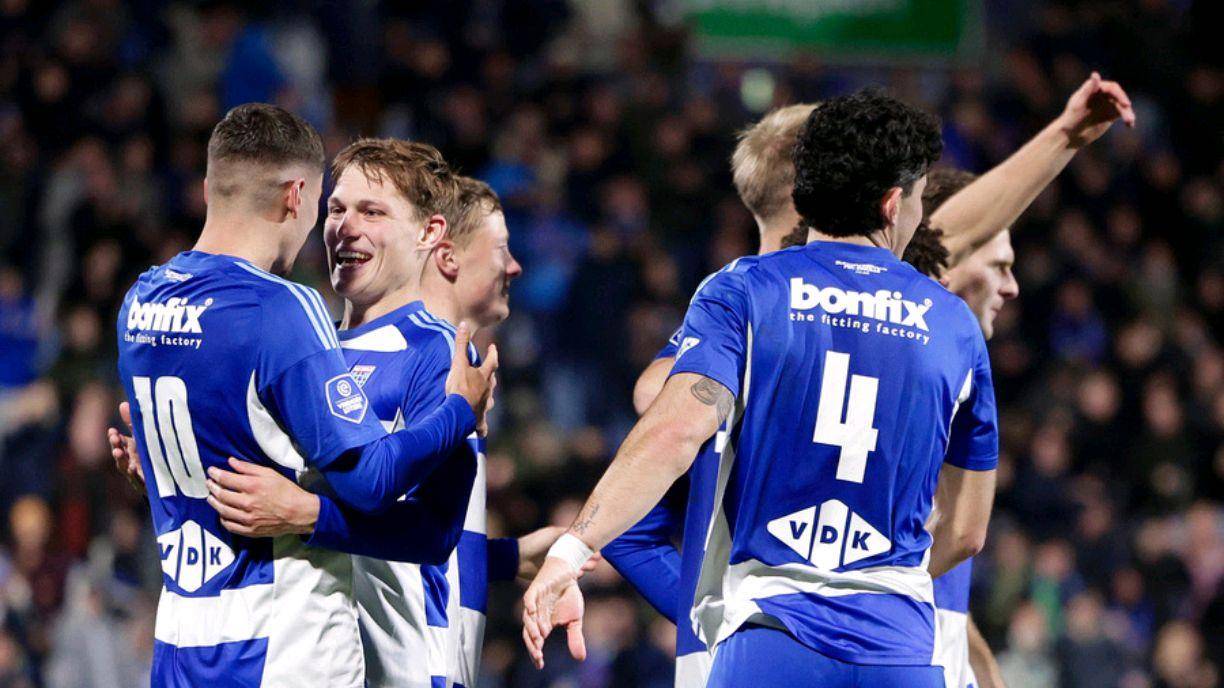 切尔西抢分成功,英超强队实力不俗 切尔西抢分成功,英超强队实力不俗