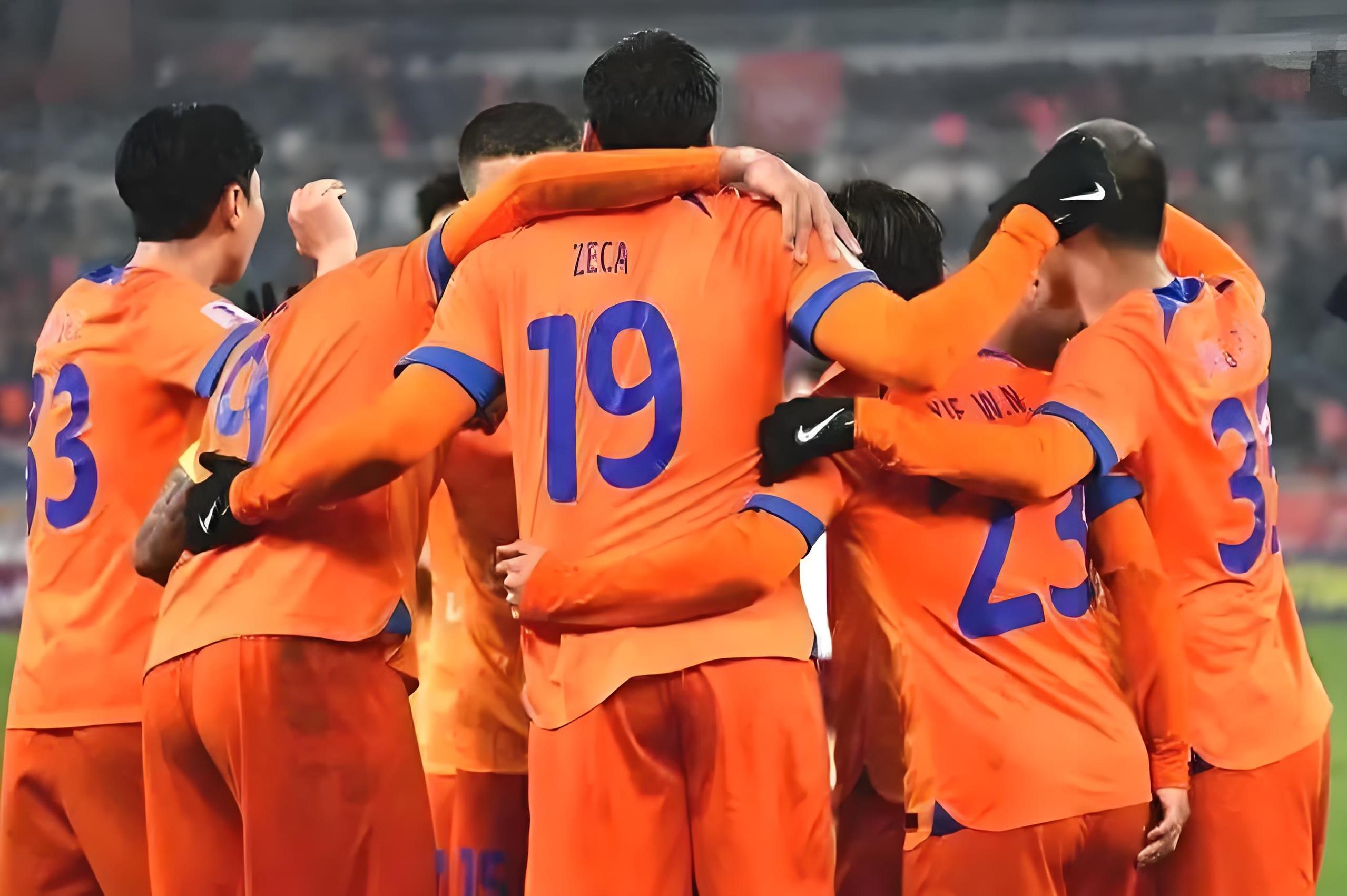 山东泰山队员积极备战国际对手，奋力争胜的简单介绍