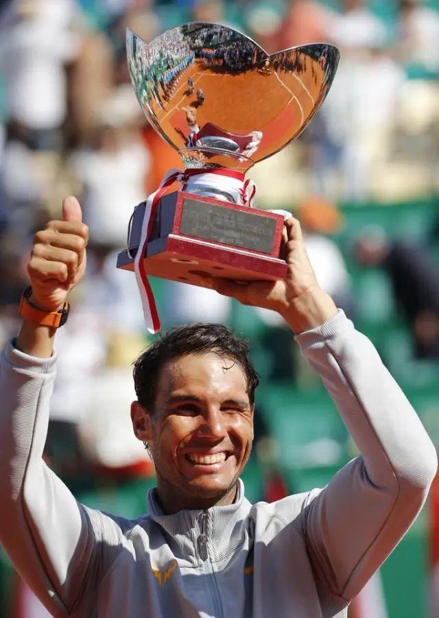 包含蒙特卡洛大师赛险胜年终总决赛，蒂姆高光表现的词条