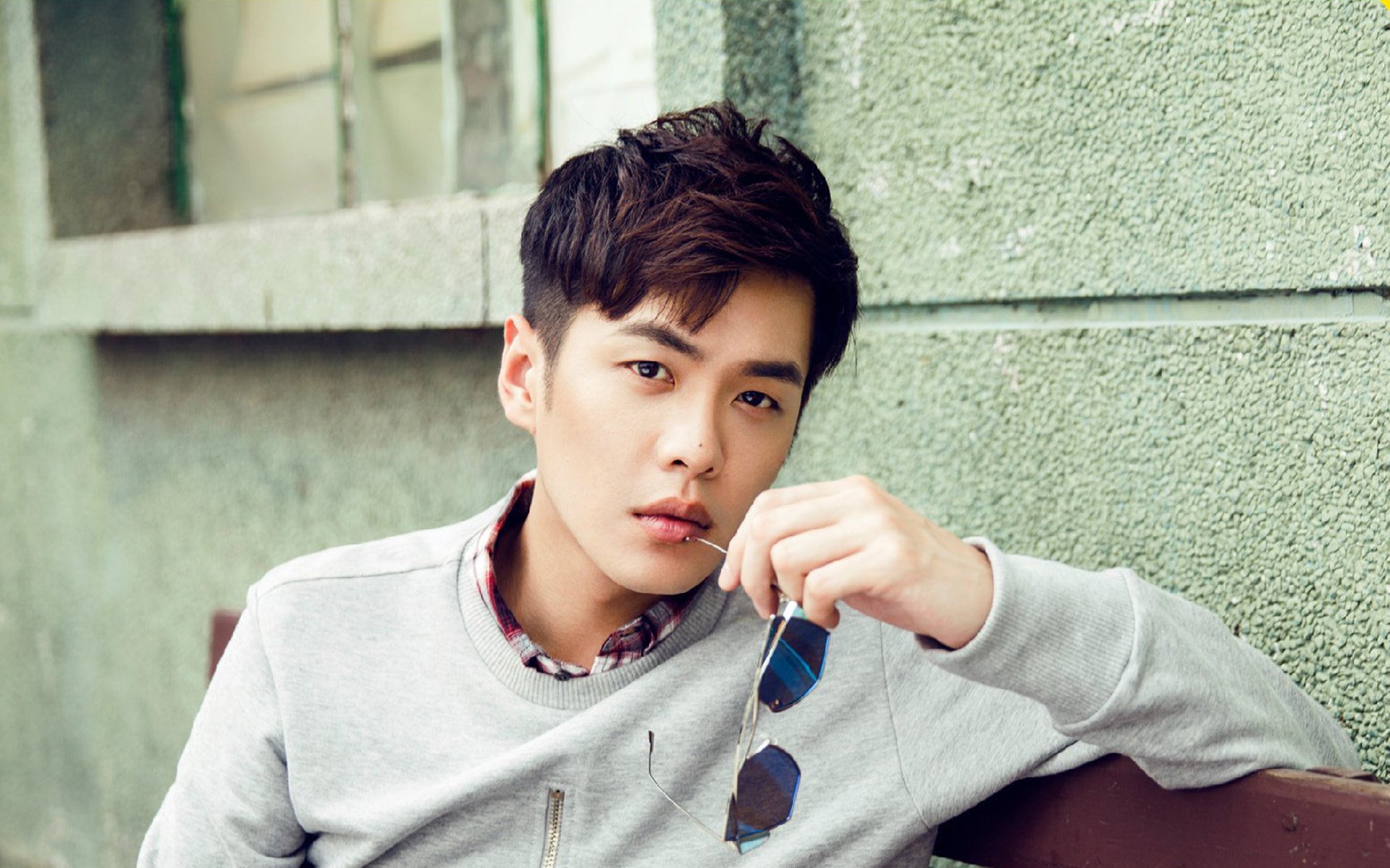 格列兹曼统治全场，皇家社会压哨绝杀冰岛，一场战术与意志的胜利