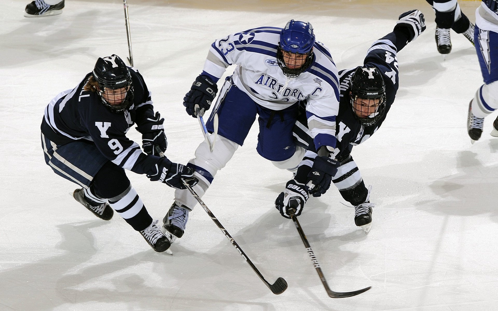 北欧风暴席卷南美,帕尔默的街道统治与瑞典足球的战术革命