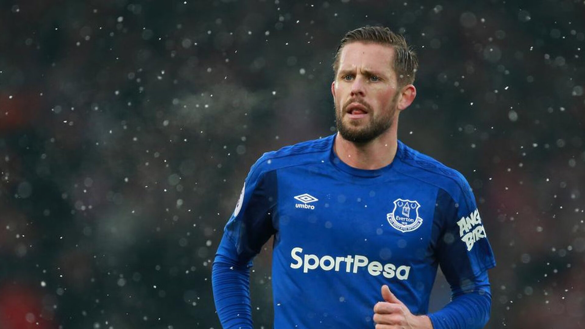 西决生死战焦点战，国王轻取活塞，一场意料之外的统治级表演